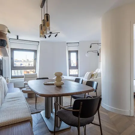 Sublime Arc De Triomphe Apartment